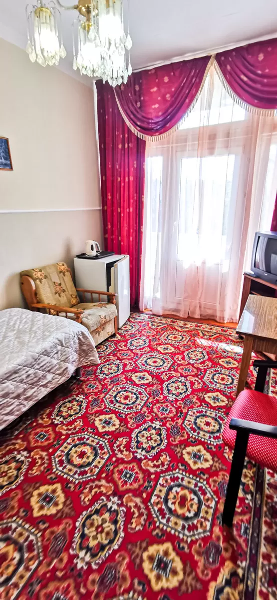 Одноместный однокомнатный номер в Центральном Военном Санатории в г. Кисловодске - фотография