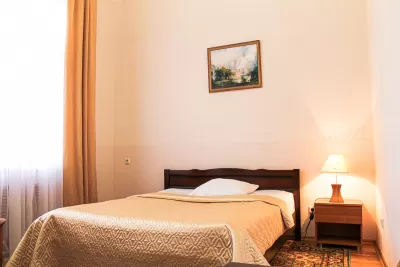 Одноместный однокомнатный номер в Центральном Военном Санатории в г. Кисловодске - фотография